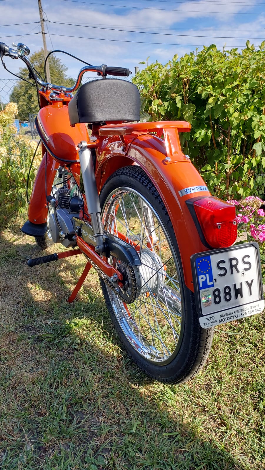 KOMAR 2352